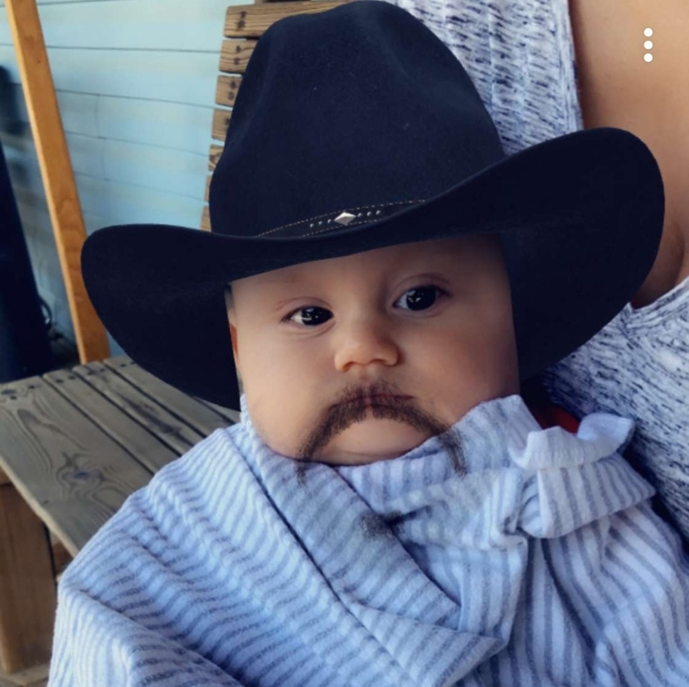 Meet your Posher, Liz